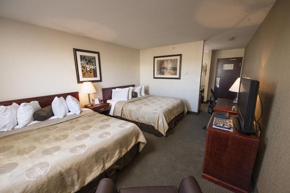 Service Plus Inns And Suites Гранд Прери Екстериор снимка