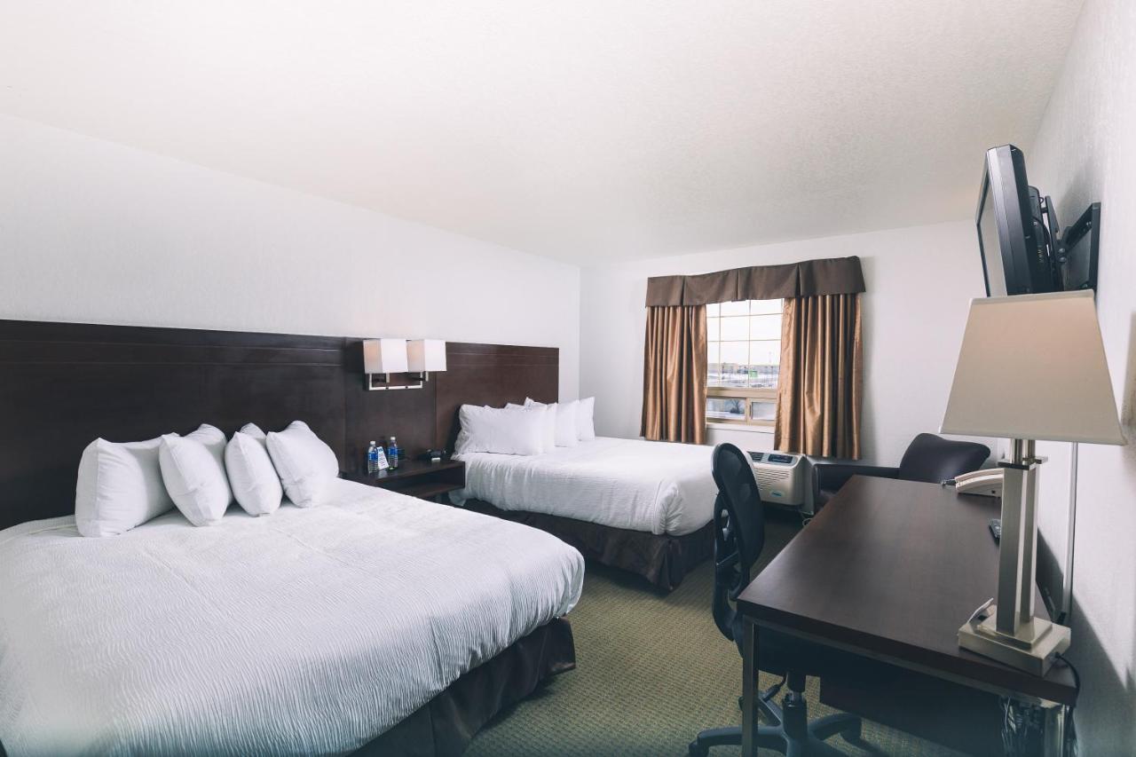 Service Plus Inns And Suites Гранд Прери Екстериор снимка