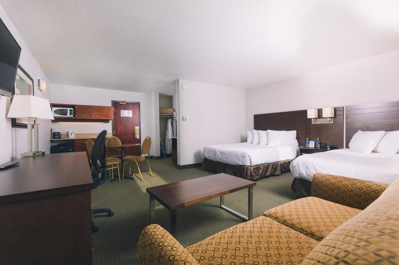 Service Plus Inns And Suites Гранд Прери Екстериор снимка